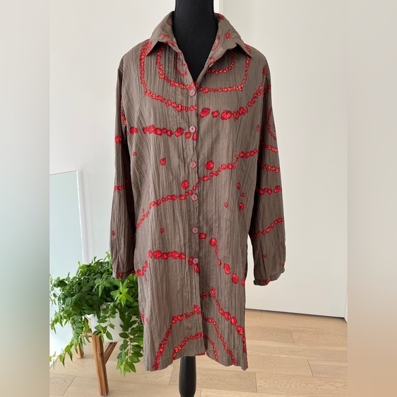 TARA VAO Tunic Blouse Button Front Spiral Splatter Pattern Crinkle Fabric Artsy - Picture 1 of 17